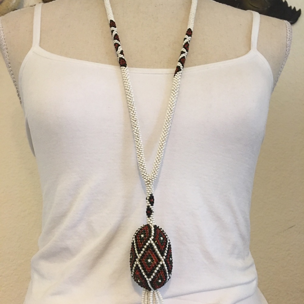 Handmade seed bead pineapple fringe necklace - Picture 1 of 8